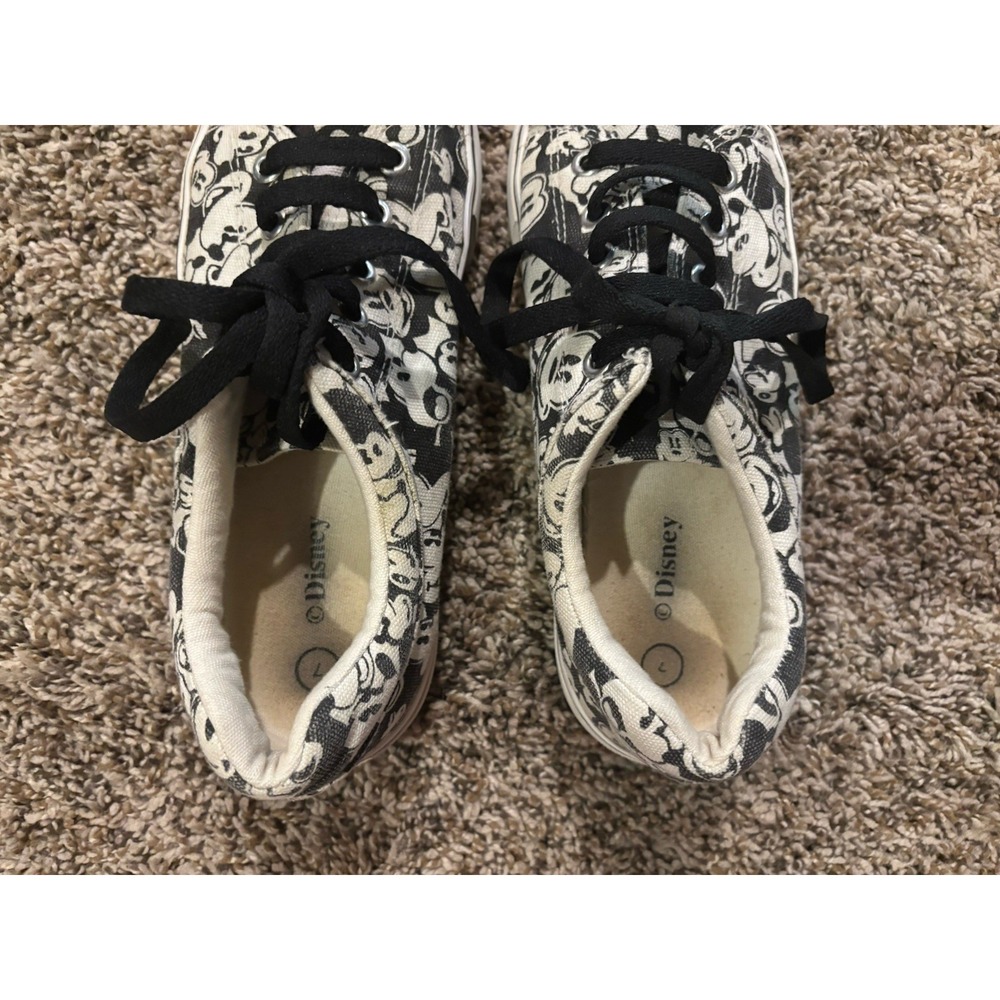 Disney Mickey Mouse Black/White Graphic Print Canvas Low Top Shoes Womens Size 7 - Picture 6 of 8